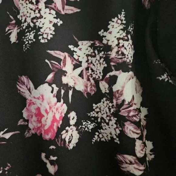 NWOT Forever21 Plus Floral Bomber Jacket - Picture 9 of 10